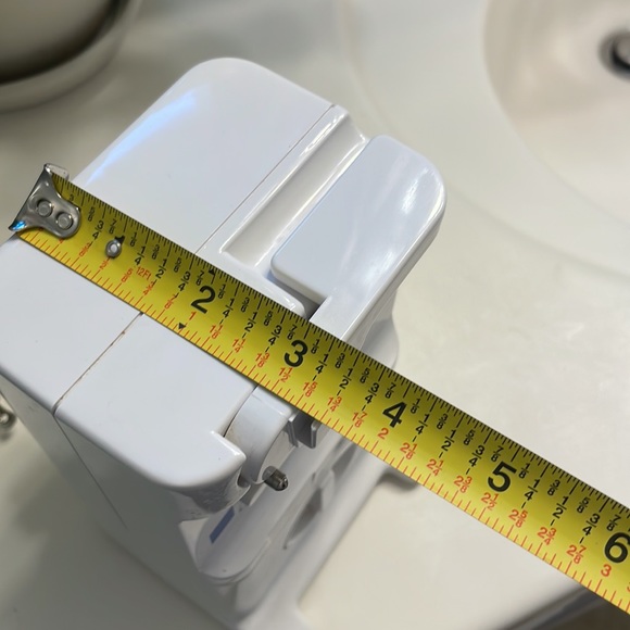 Oster Kitchen Oster Adjustable Height Can Opener Knife Sharpener